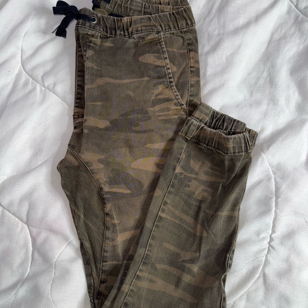 Men’s Camouflage Jogger Pants